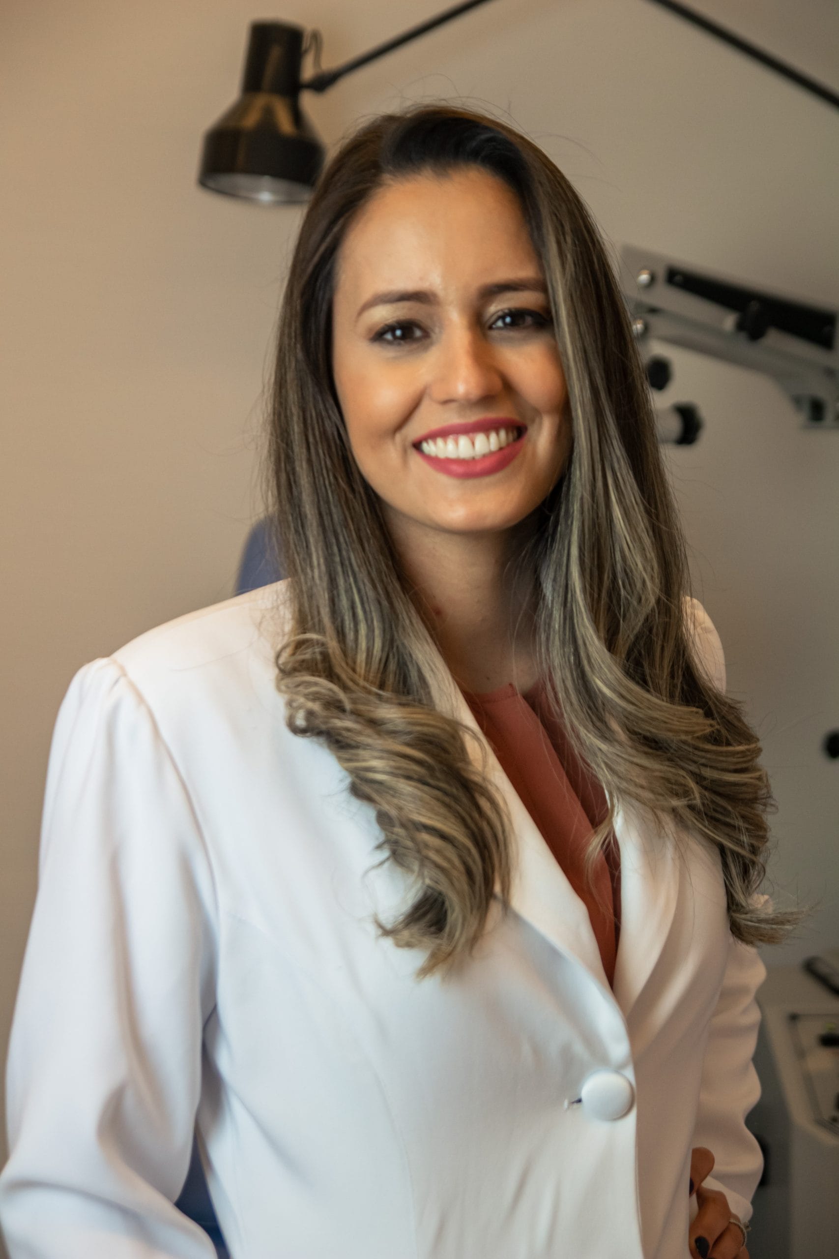 Dr. Mariana Coelho