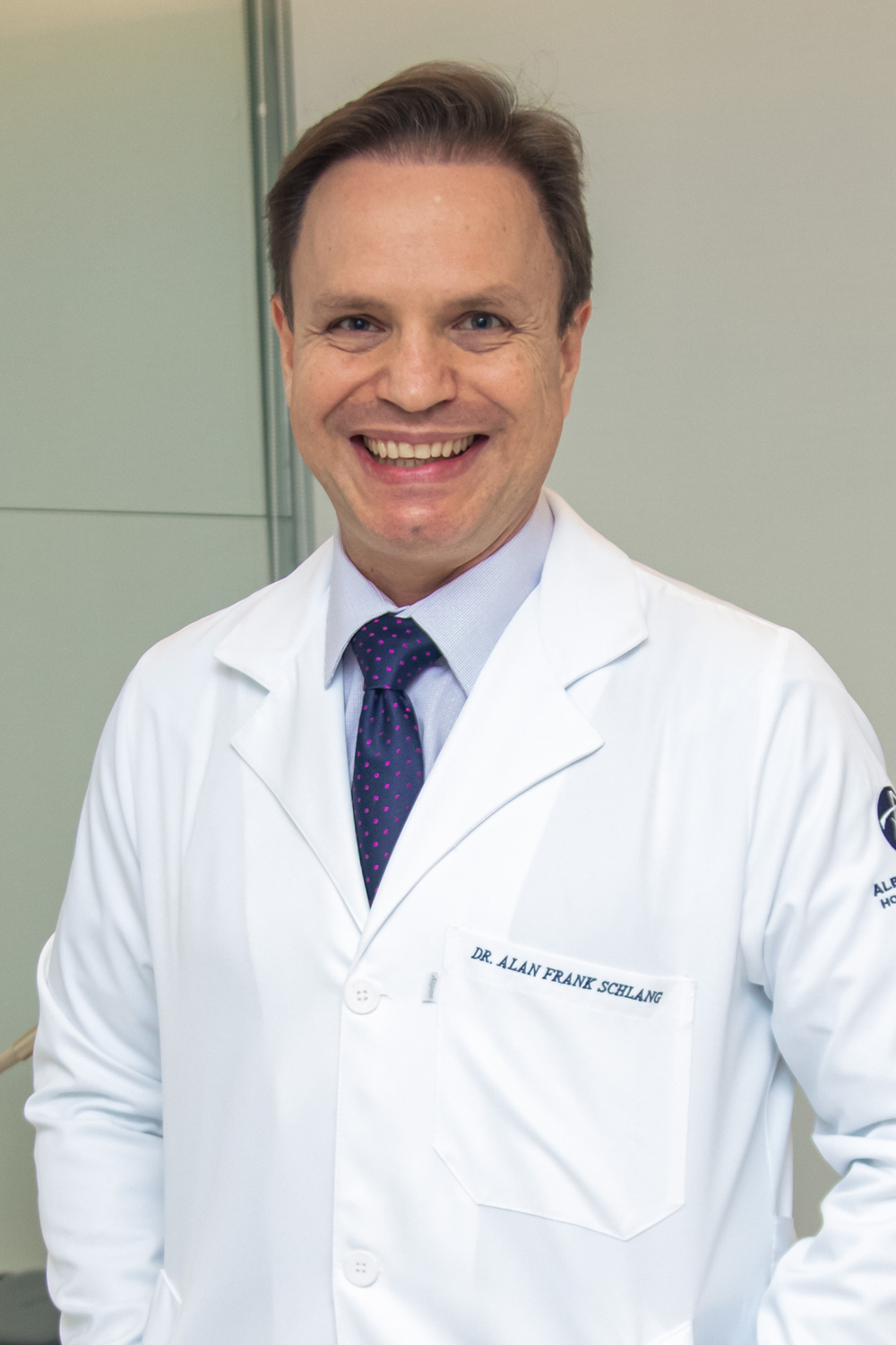 Doutor Alan Frank Médico Oftalmologista  Alphaville São Paulo